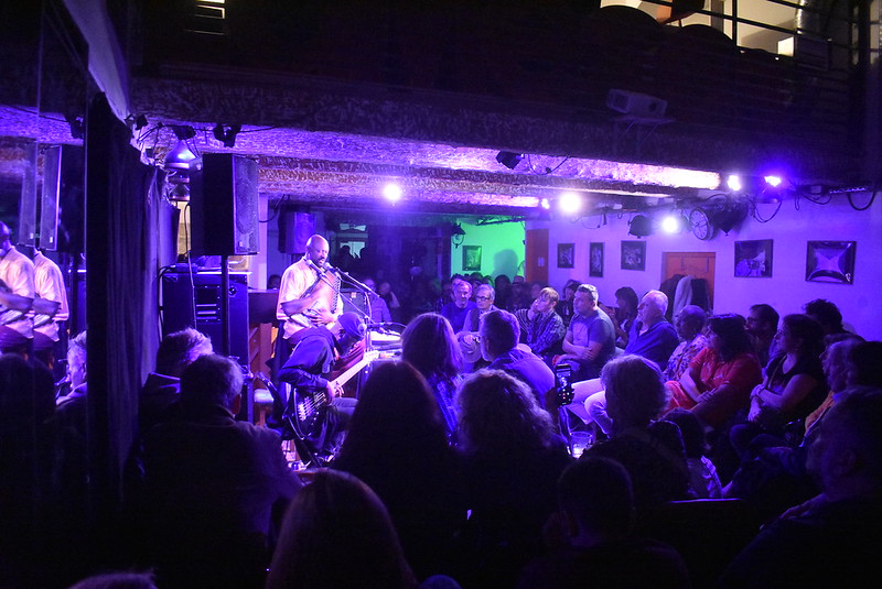 Justin Hicks  en concert